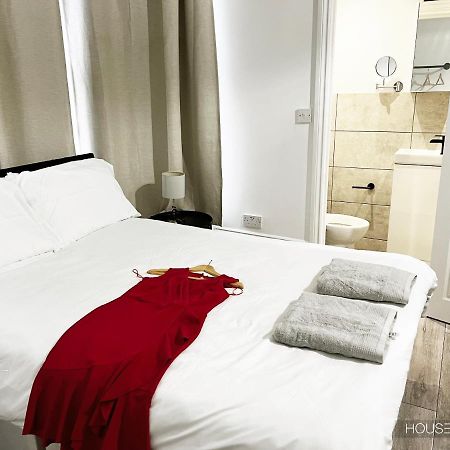 מלון קרוידון Erin Court Mansion - Rm 11 מראה חיצוני תמונה